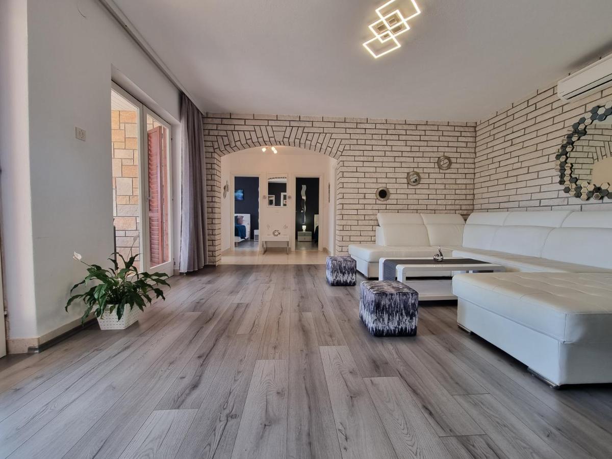 Villa Ilaria Bol Luaran gambar